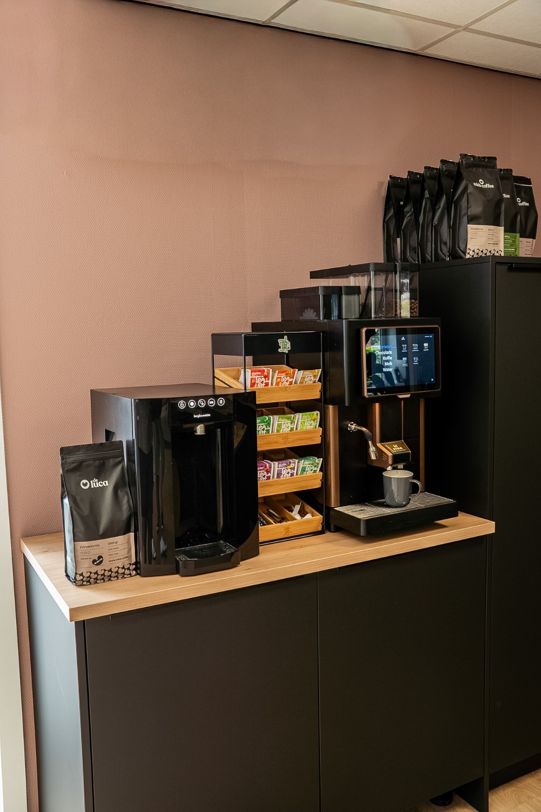 Een koffiemachine voor je bedrijf moet tegen drukte kunnen